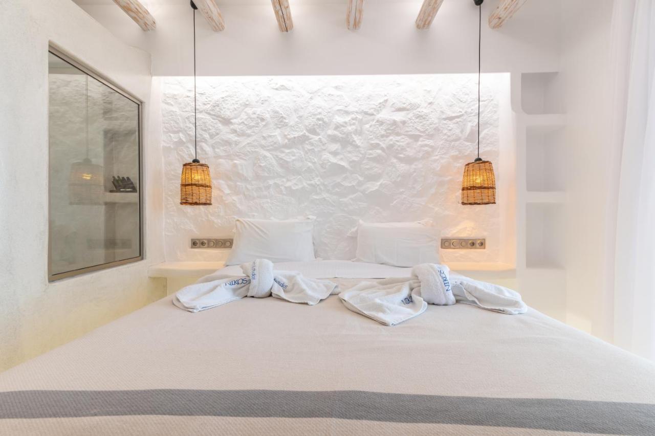 Nikos Apartments And Studios Ájos Prokópios Eksteriør bilde